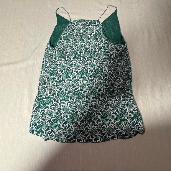 LOFT Floral Cami Tank Top Size Large NWT Green Flowy Lightweight - Picture 4 of 4